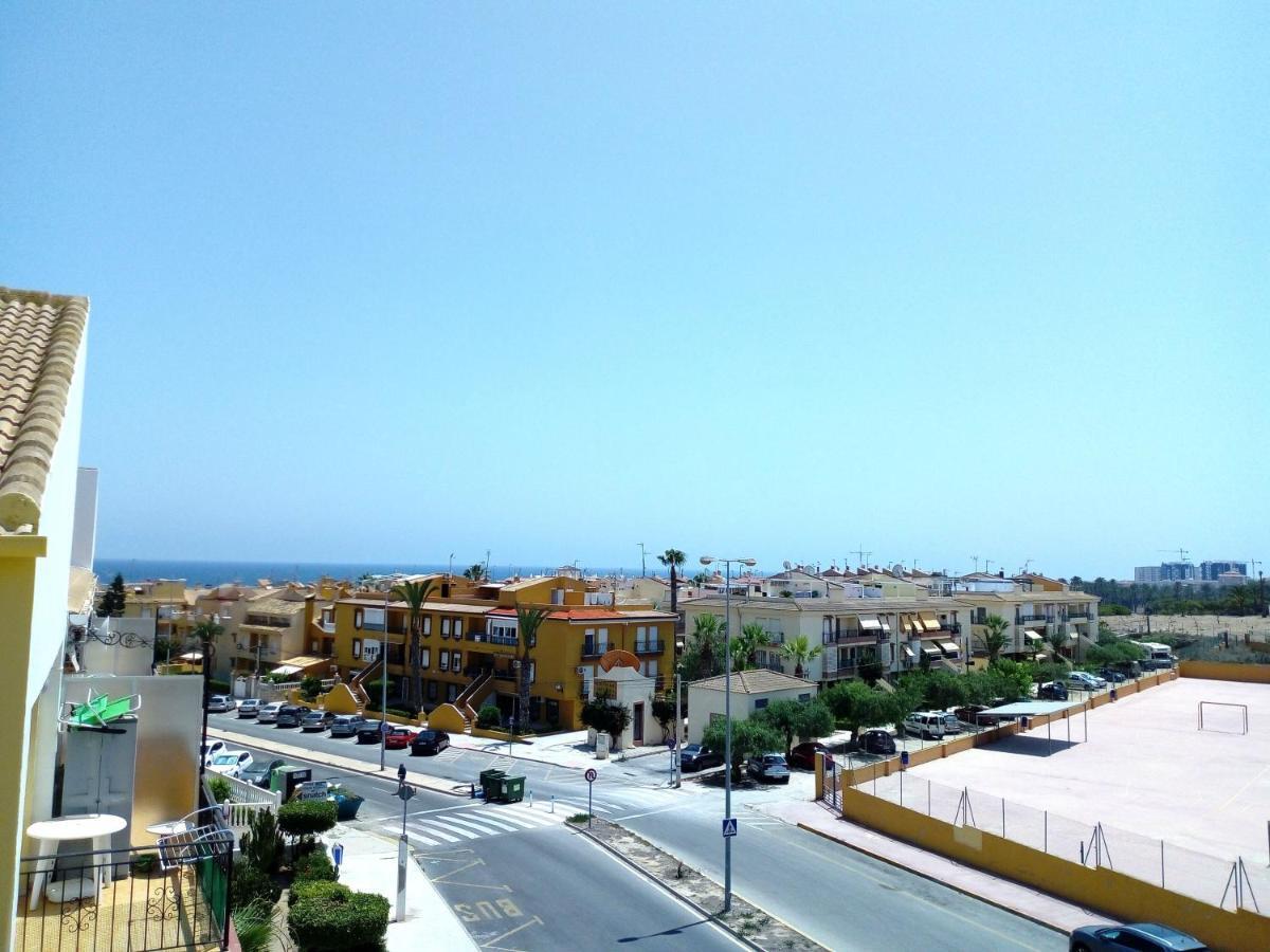 Casa Roberto Bonito Apartamento Torrevieja Exterior foto